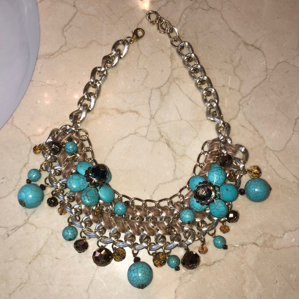 Gorgeous Statement Necklace - image 1